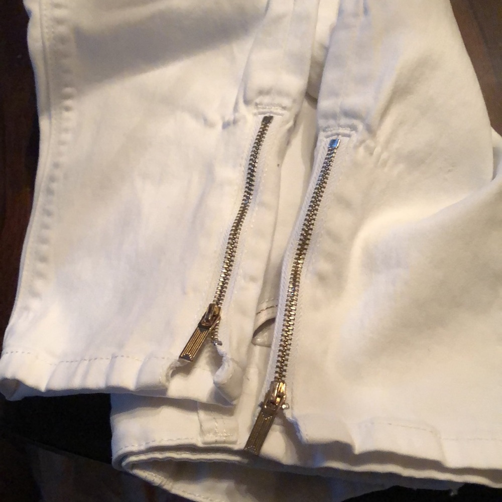 WHBM Classic pocket stretchy jeans with gold thread trimmed pockets, zipper hem
